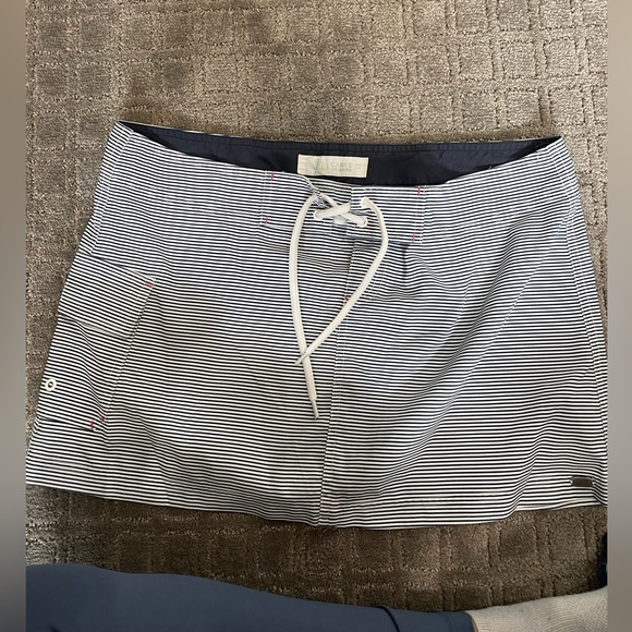 Carve design swim skirts - Picture 1 of 4